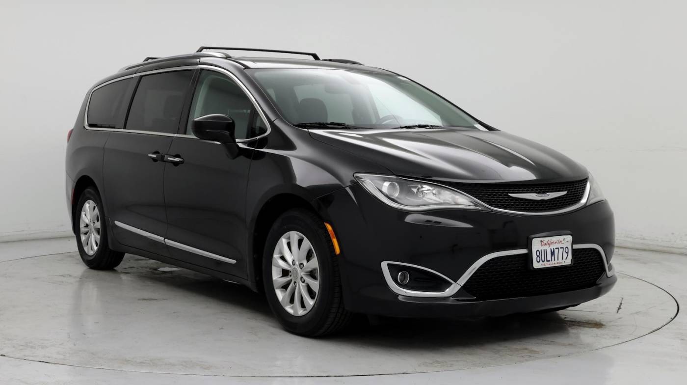 2018 Chrysler Pacifica Touring L — Minivan — 54,016 mi — Buena Park, CA