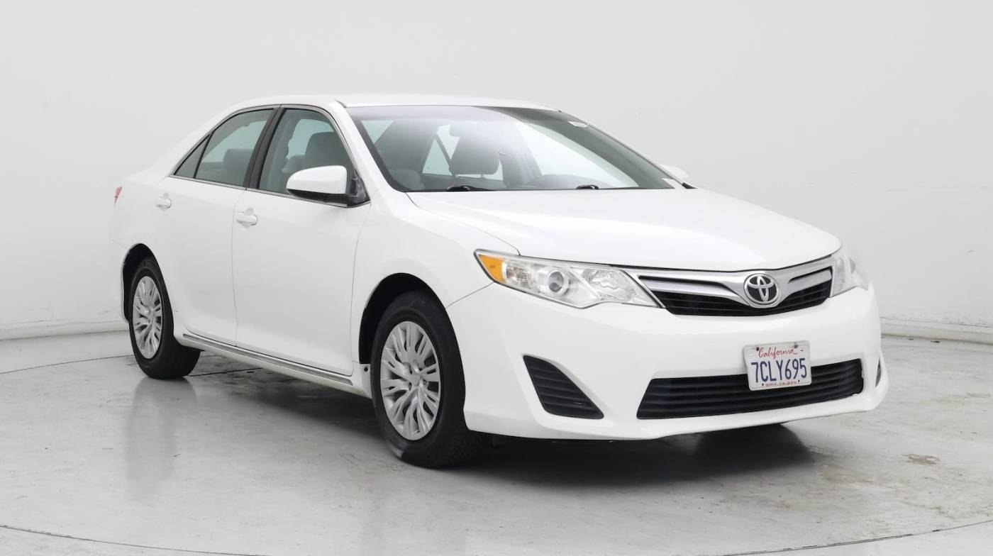 2014 Toyota Camry LE — Sedan — 116,744 mi — Buena Park, CA