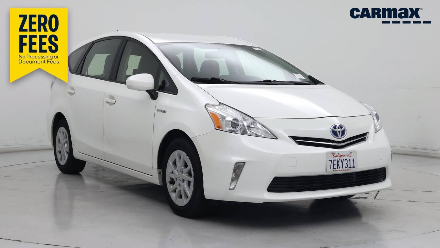 2014 Toyota Prius v Three