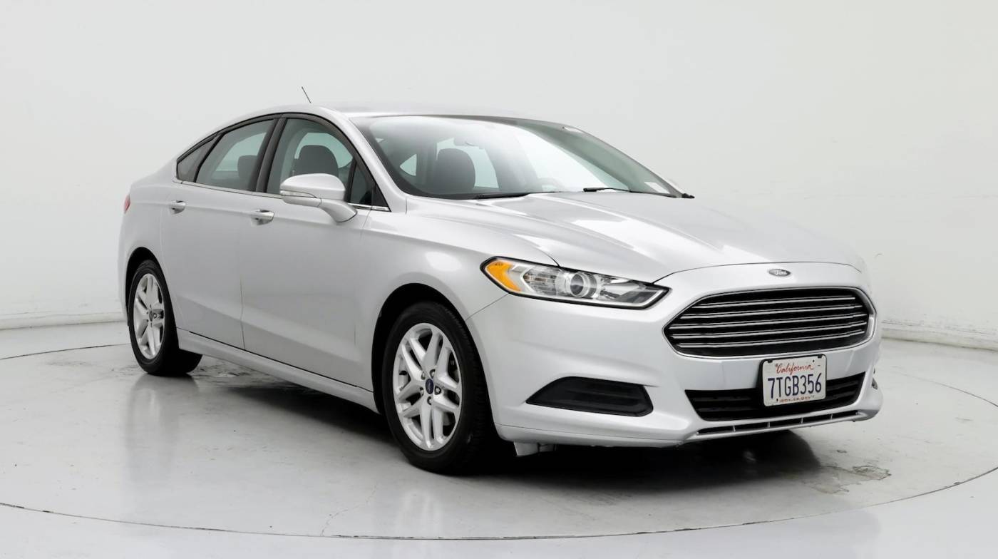 2016 Ford Fusion SE — Sedan — 83,943 mi — Buena Park, CA