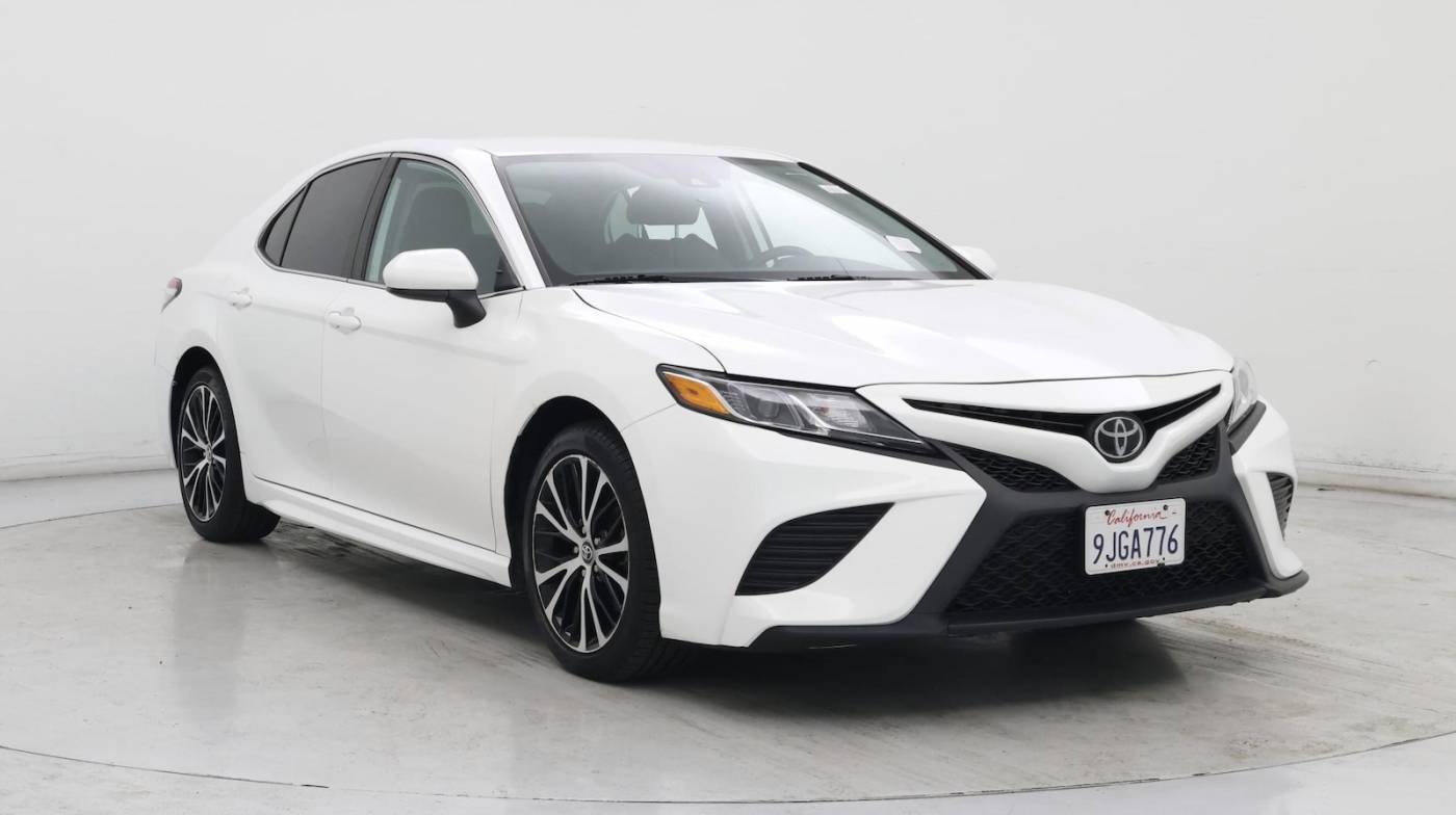 2020 Toyota Camry SE — Sedan — 30,566 mi — Buena Park, CA