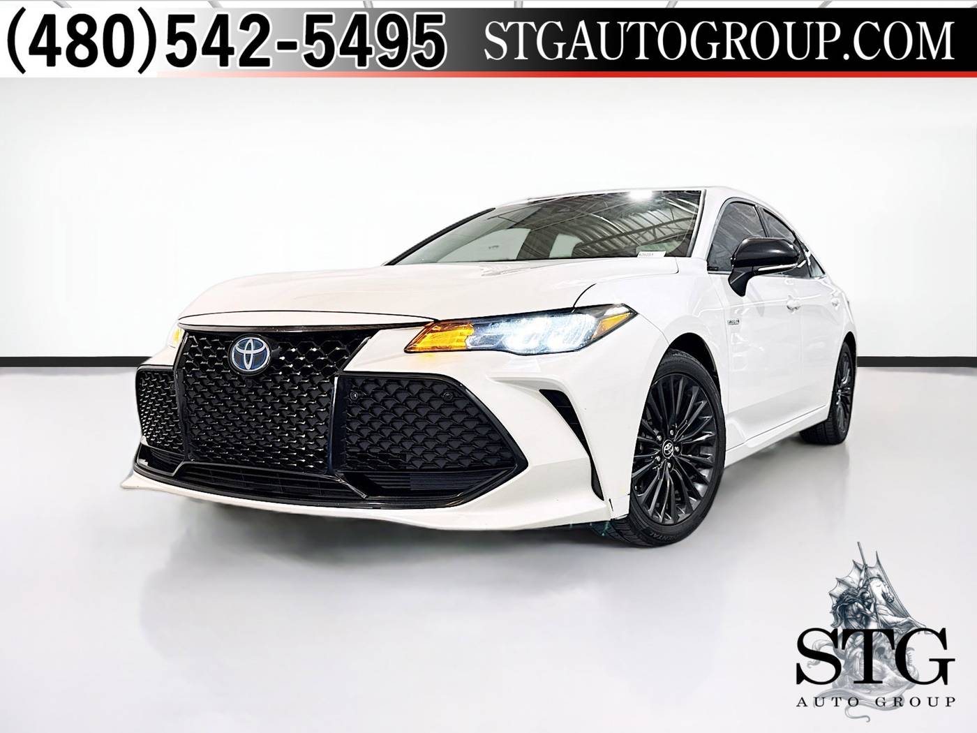 2019 Toyota Avalon Hybrid Limited — Sedan — 102,833 mi — Chandler, AZ