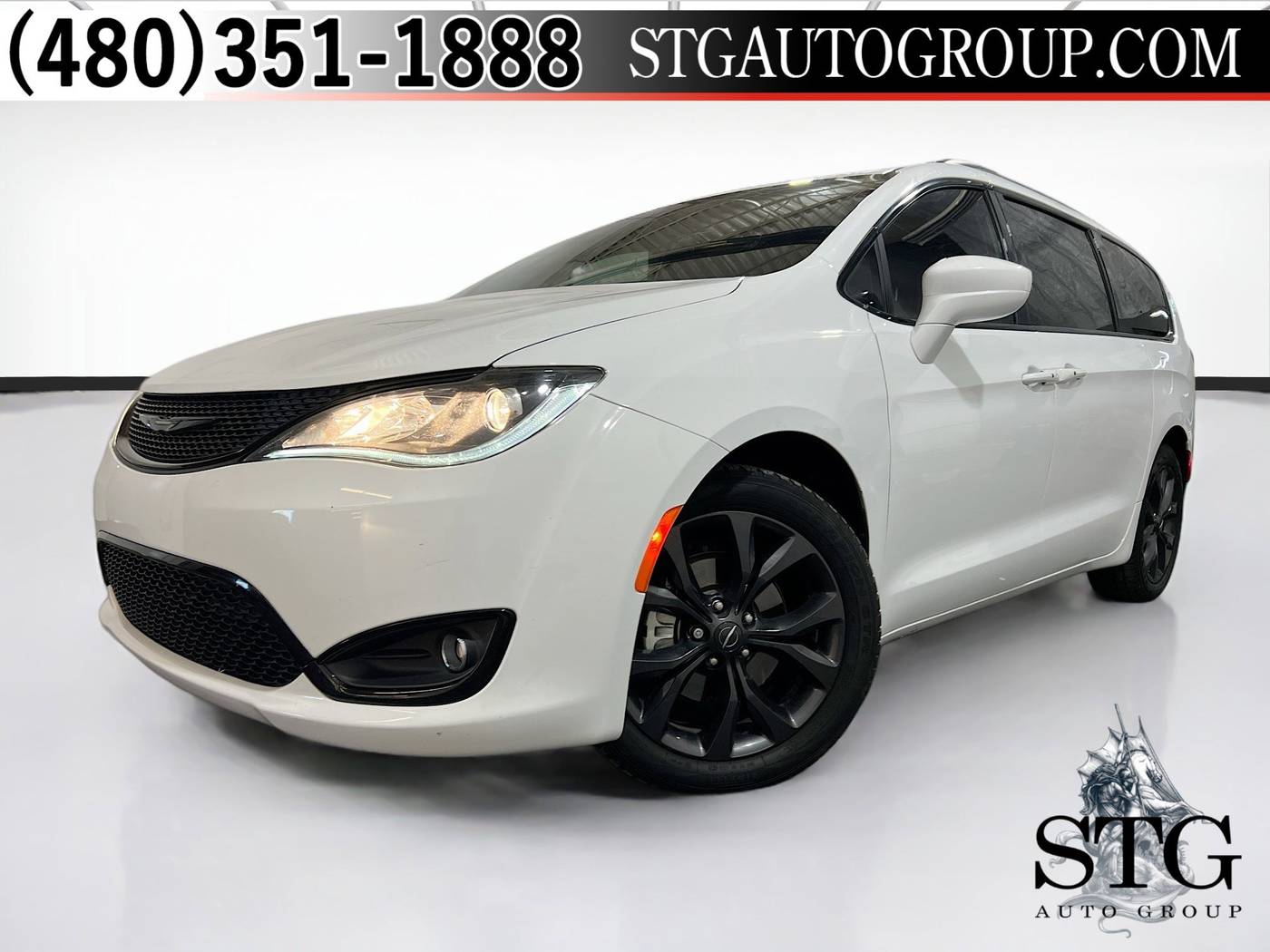2020 Chrysler Pacifica Touring — Minivan — 50,357 mi — Chandler, AZ