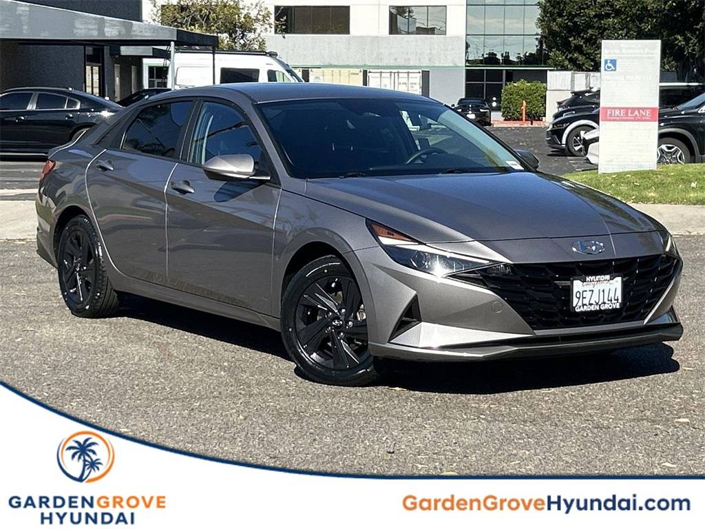 2023 Hyundai Elantra Hybrid Blue — Sedan — 35,465 mi — Garden Grove, CA
