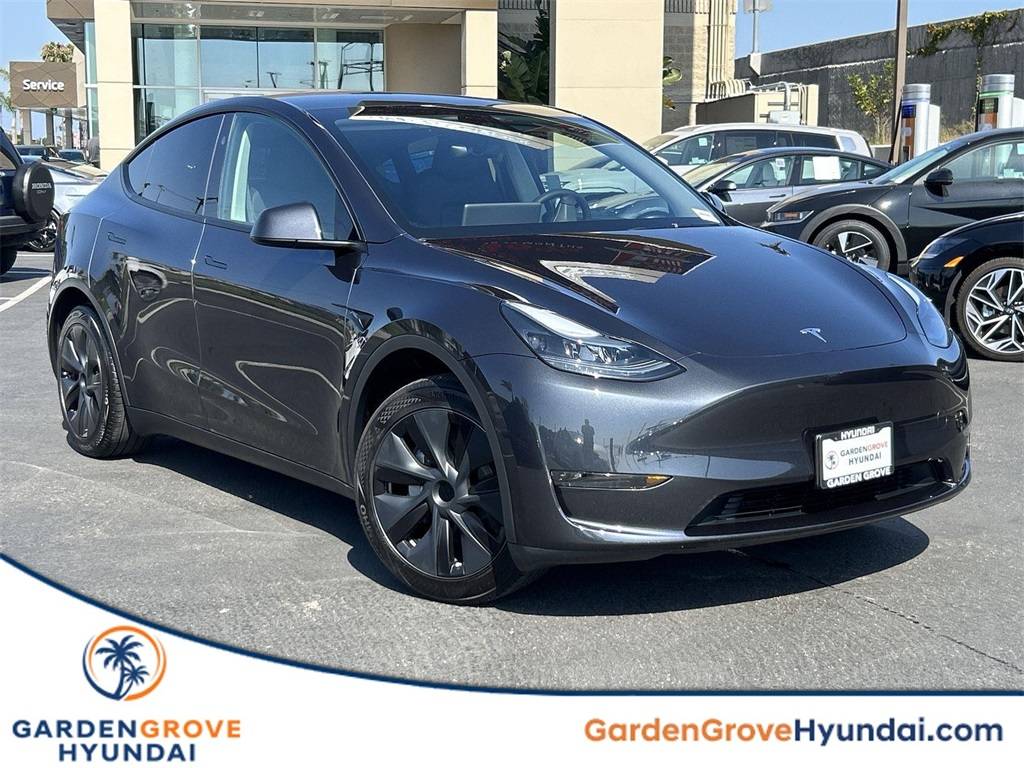 2024 Tesla Model Y Long Range — SUV — 5,402 mi — Garden Grove, CA