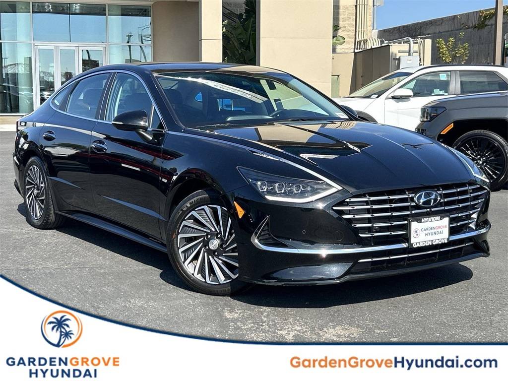 2022 Hyundai Sonata Hybrid Limited — Sedan — 28,019 mi — Garden Grove, CA