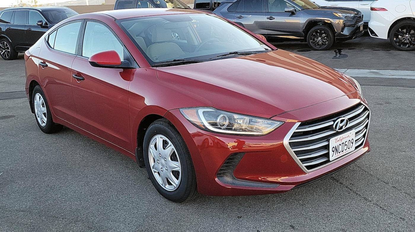 2018 Hyundai Elantra SE — Sedan — 56,040 mi — Burbank, CA
