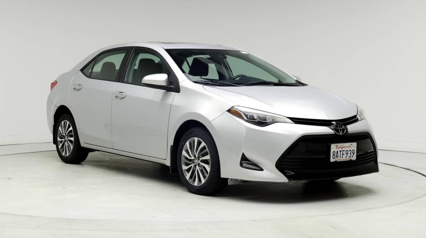 2017 Toyota Corolla XLE — Sedan — 17,500 mi — Burbank, CA