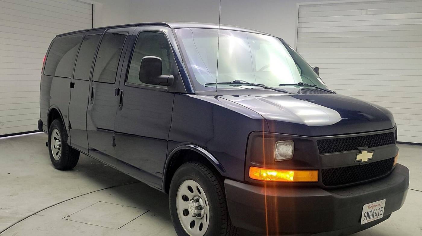 2014 Chevrolet Express Passenger LS — Passenger Van — 24,031 mi — Burbank, CA