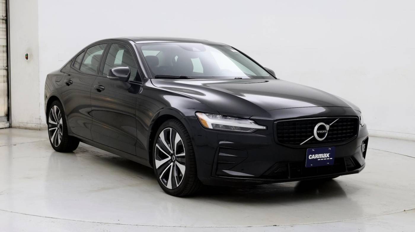2022 Volvo S60 Momentum — Sedan — 17,226 mi — Charlottesville, VA