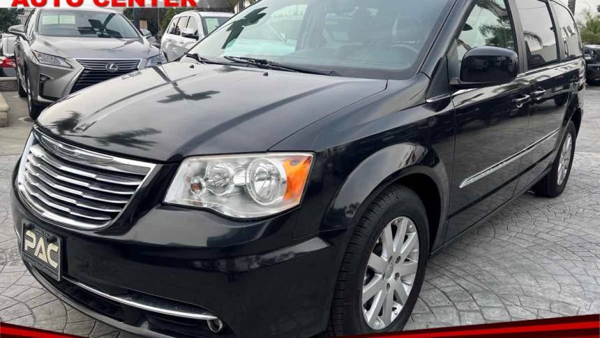 2016 Chrysler Town & Country Touring — Minivan — 123,670 mi — Downey, CA