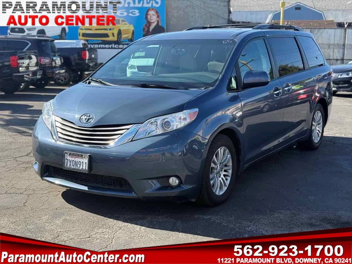 2017 Toyota Sienna XLE — Minivan — 128,961 mi — Downey, CA