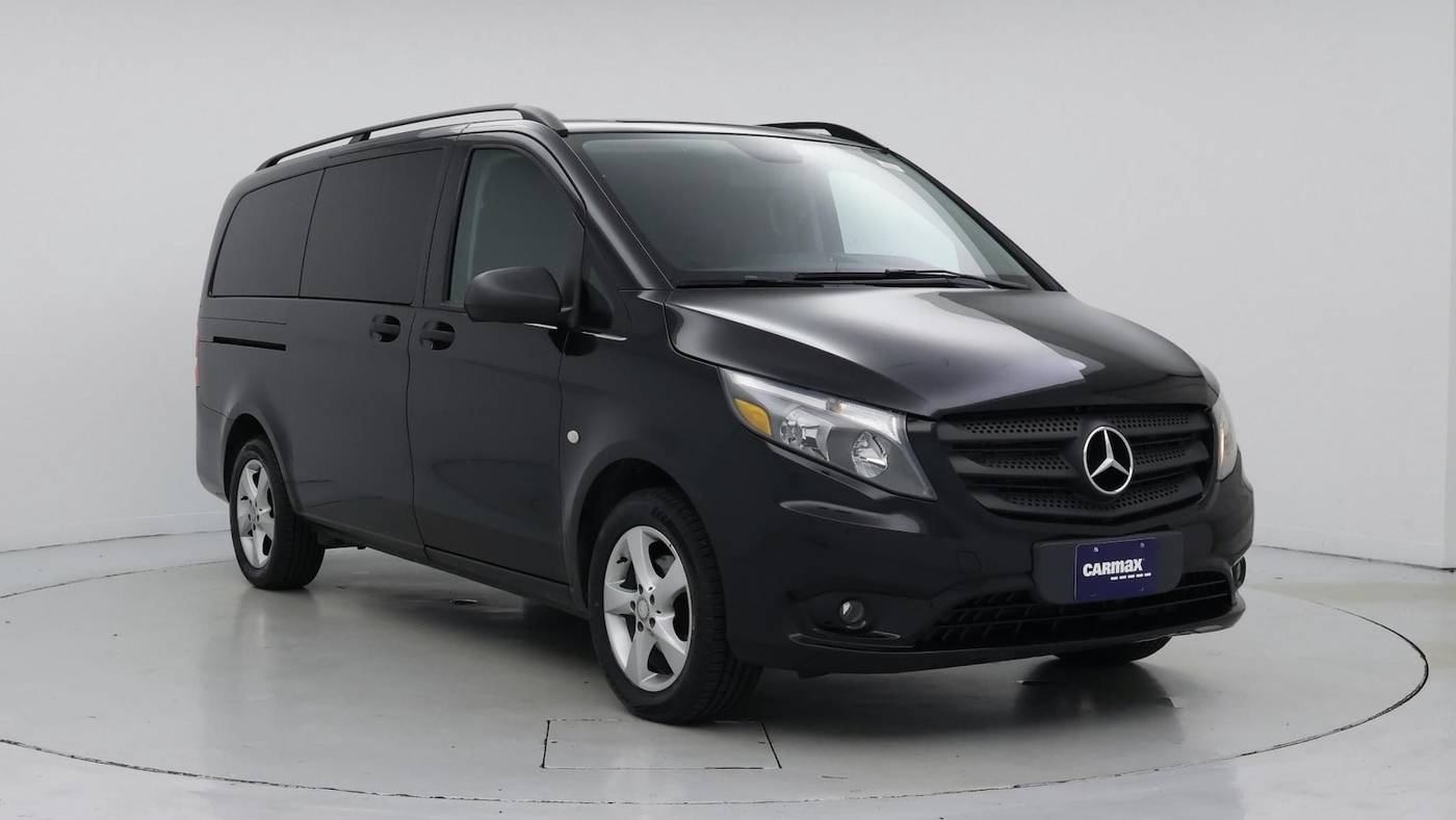 2016 Mercedes-Benz Metris Passenger Van