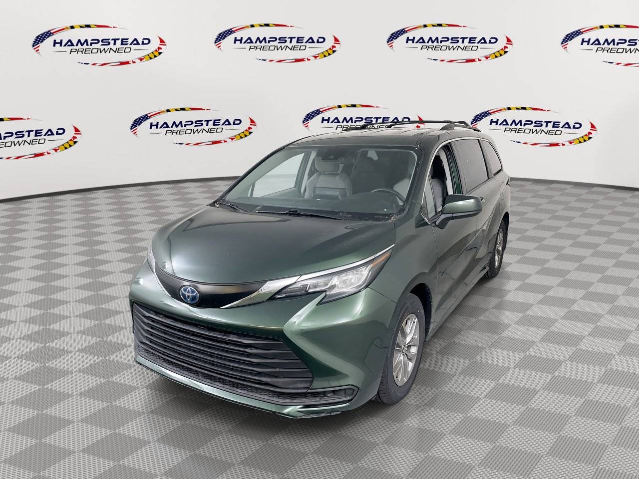 2022 Toyota Sienna LE — Minivan — 55,410 mi — Hampstead, MD