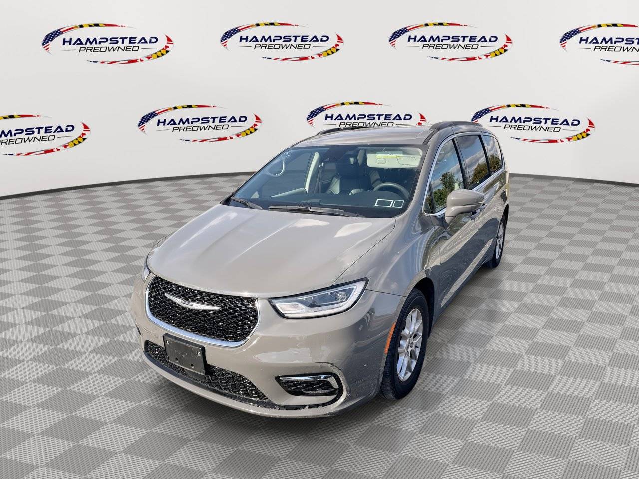 2022 Chrysler Pacifica Touring L — Minivan — 28,063 mi — Hampstead, MD