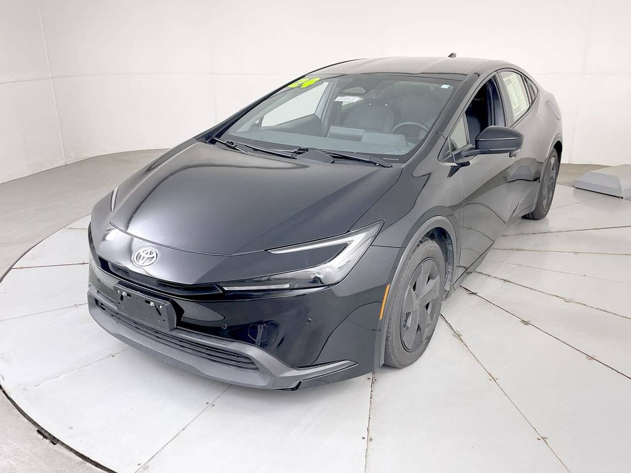 2024 Toyota Prius LE — Hatchback — 39,611 mi — Hampstead, MD