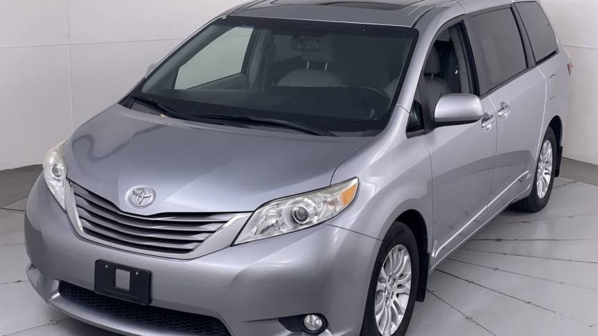 2017 Toyota Sienna XLE — Minivan — 79,621 mi — Hampstead, MD
