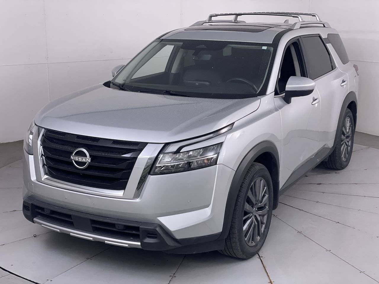 2023 Nissan Pathfinder SL — SUV — 17,799 mi — Hampstead, MD