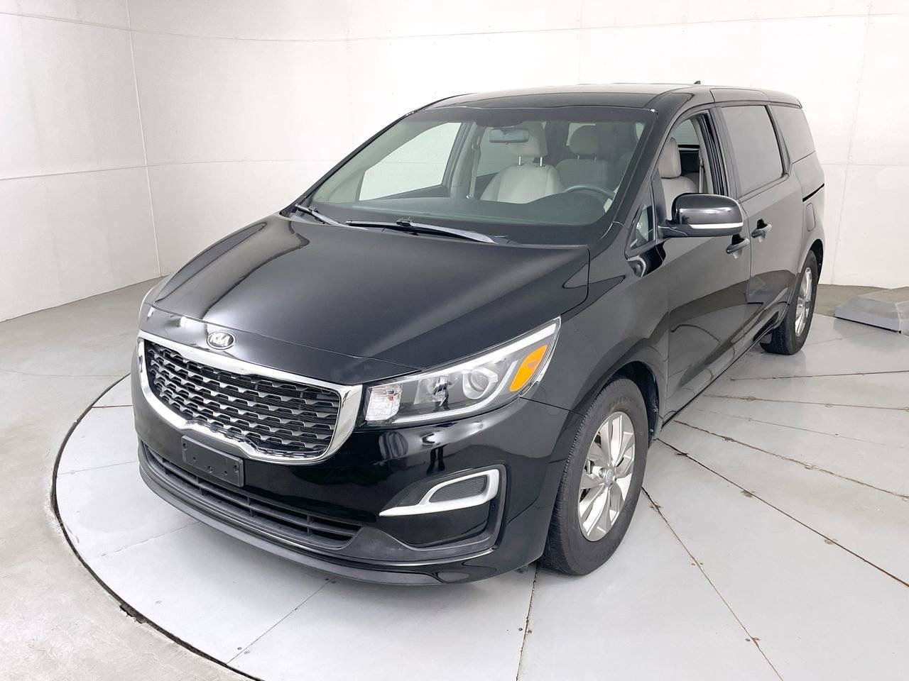 2021 Kia Sedona LX — Minivan — 56,916 mi — Hampstead, MD