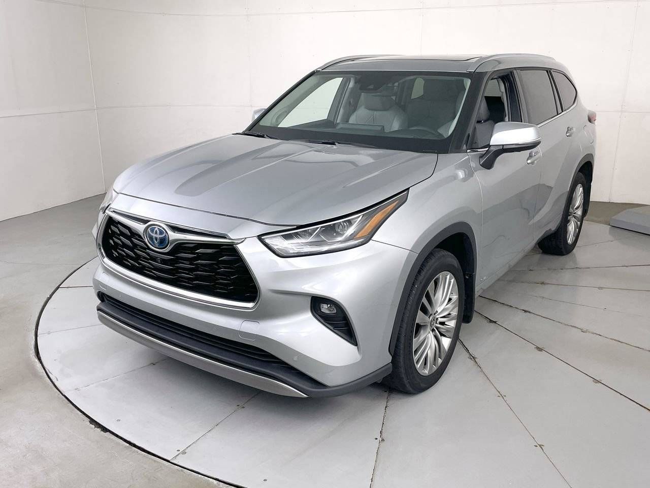 2022 Toyota Highlander Hybrid Platinum — SUV — 26,675 mi — Hampstead, MD