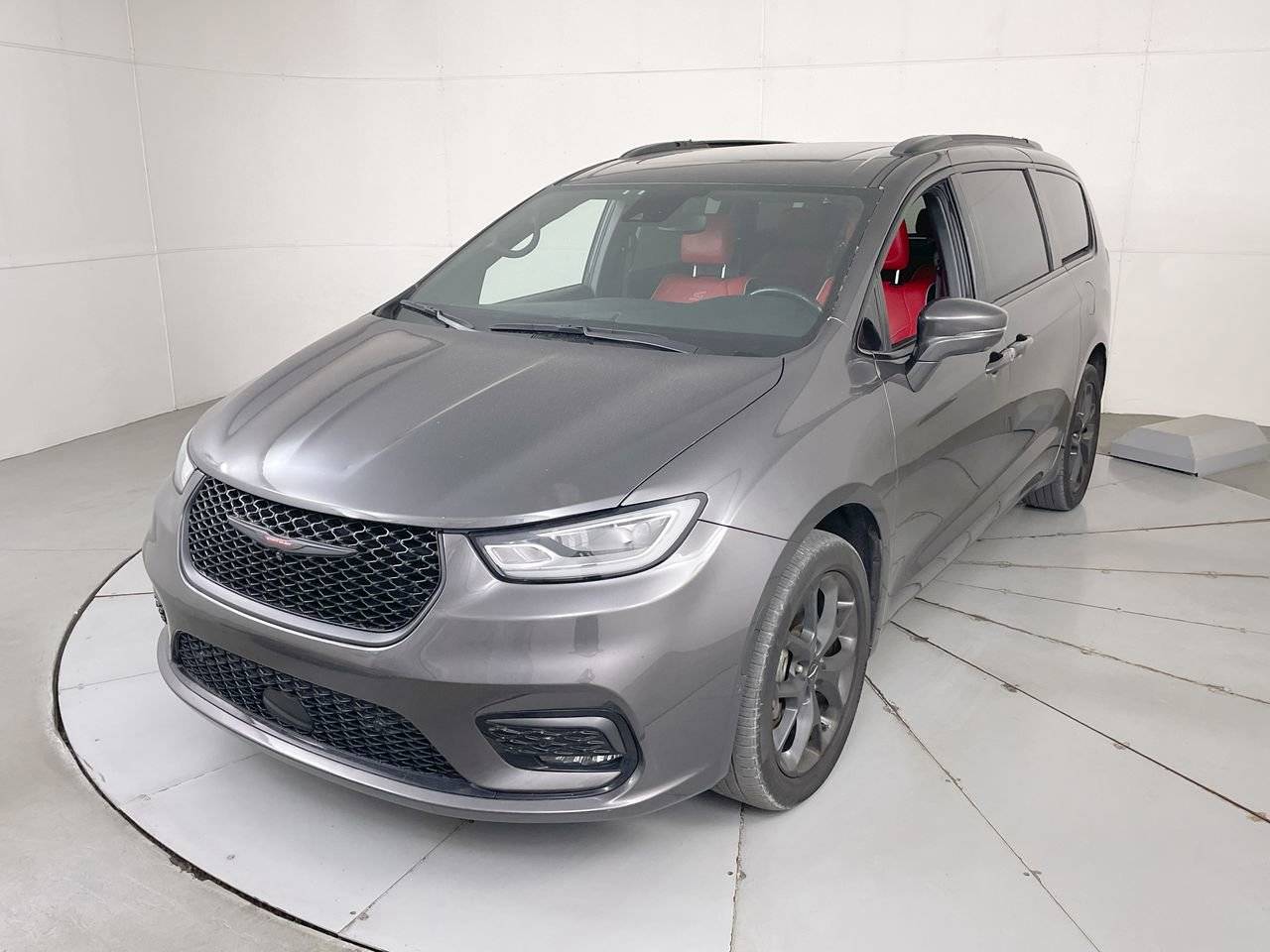 2021 Chrysler Pacifica Limited — Minivan — 41,145 mi — Hampstead, MD