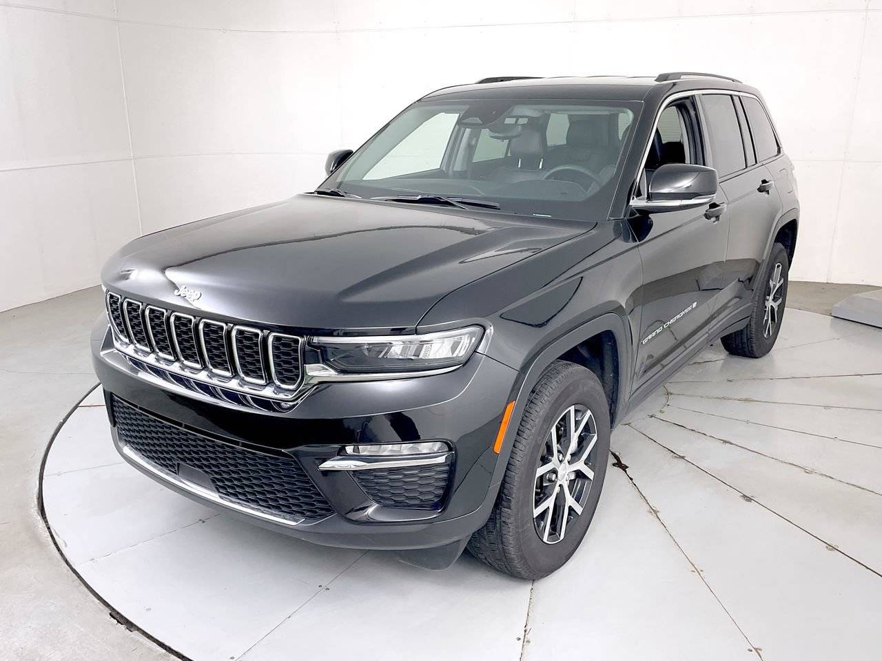 2023 Jeep Grand Cherokee Limited — SUV — 29,381 mi — Hampstead, MD