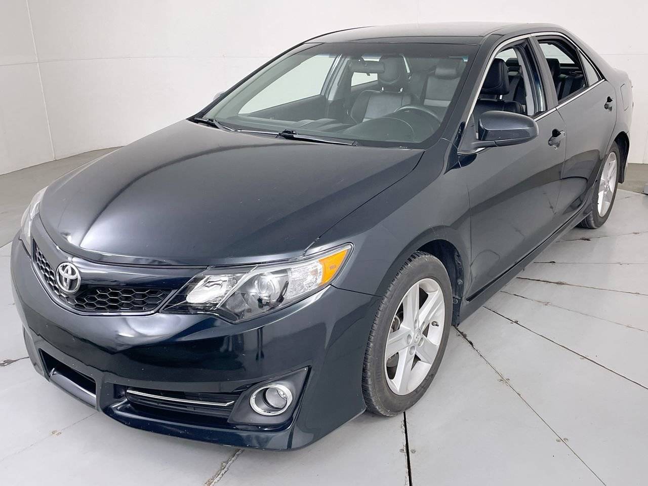 2014 Toyota Camry SE — Sedan — 47,202 mi — Hampstead, MD