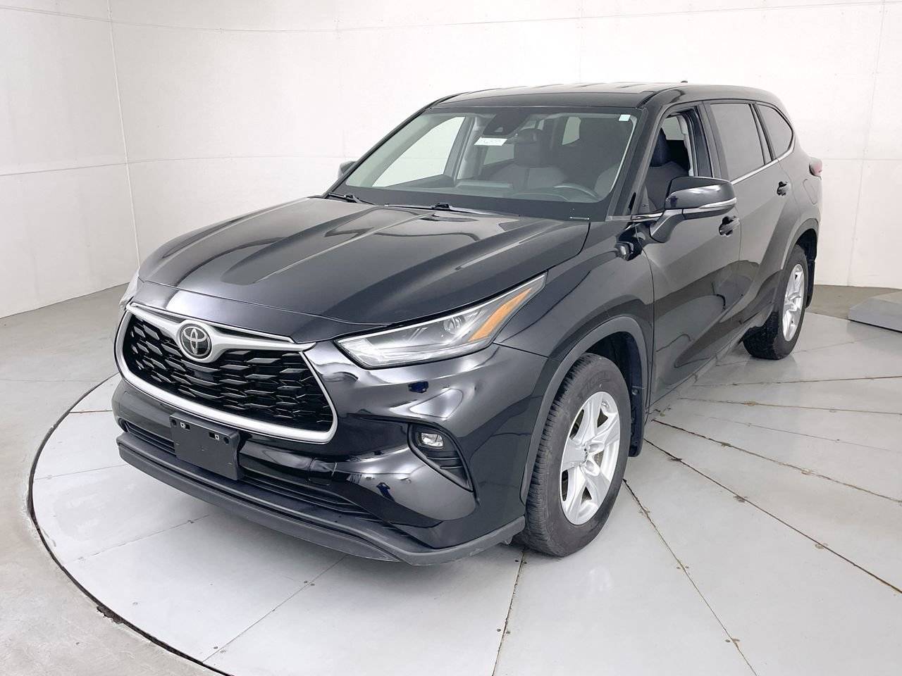 2023 Toyota Highlander LE — SUV — 35,112 mi — Hampstead, MD