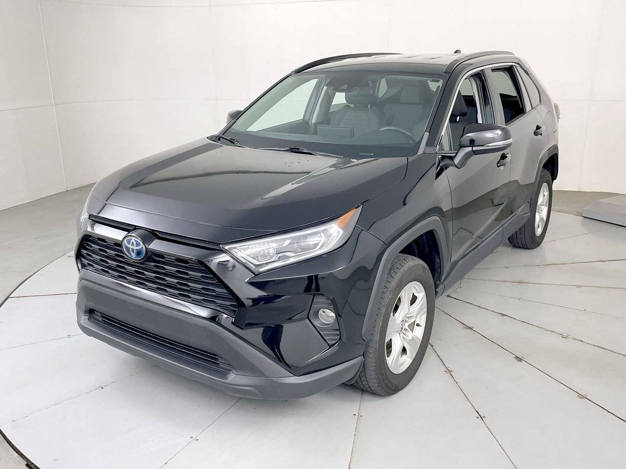 2020 Toyota RAV4 Hybrid XLE — SUV — 64,985 mi — Hampstead, MD