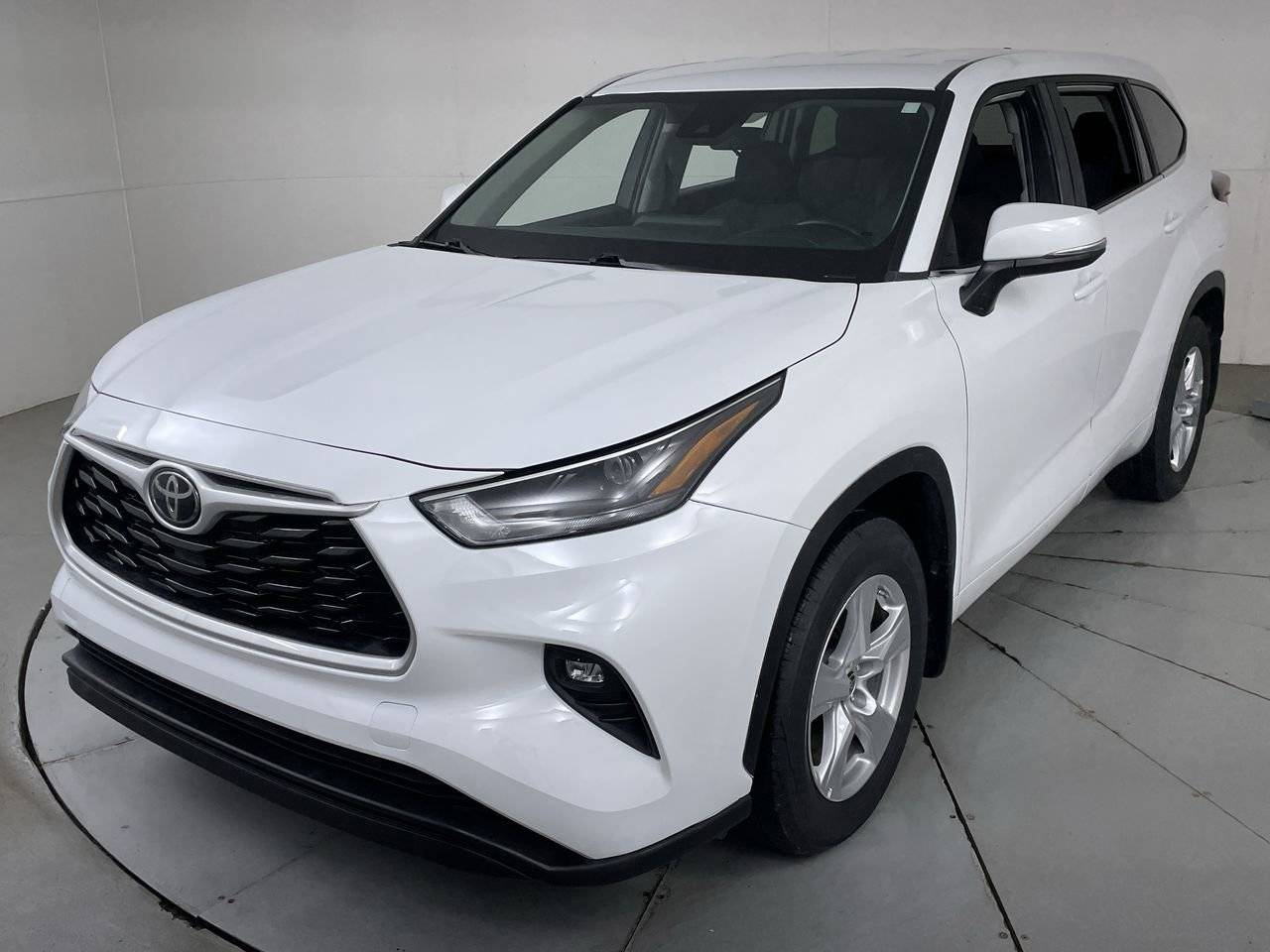 2023 Toyota Highlander LE — SUV — 28,692 mi — Hampstead, MD