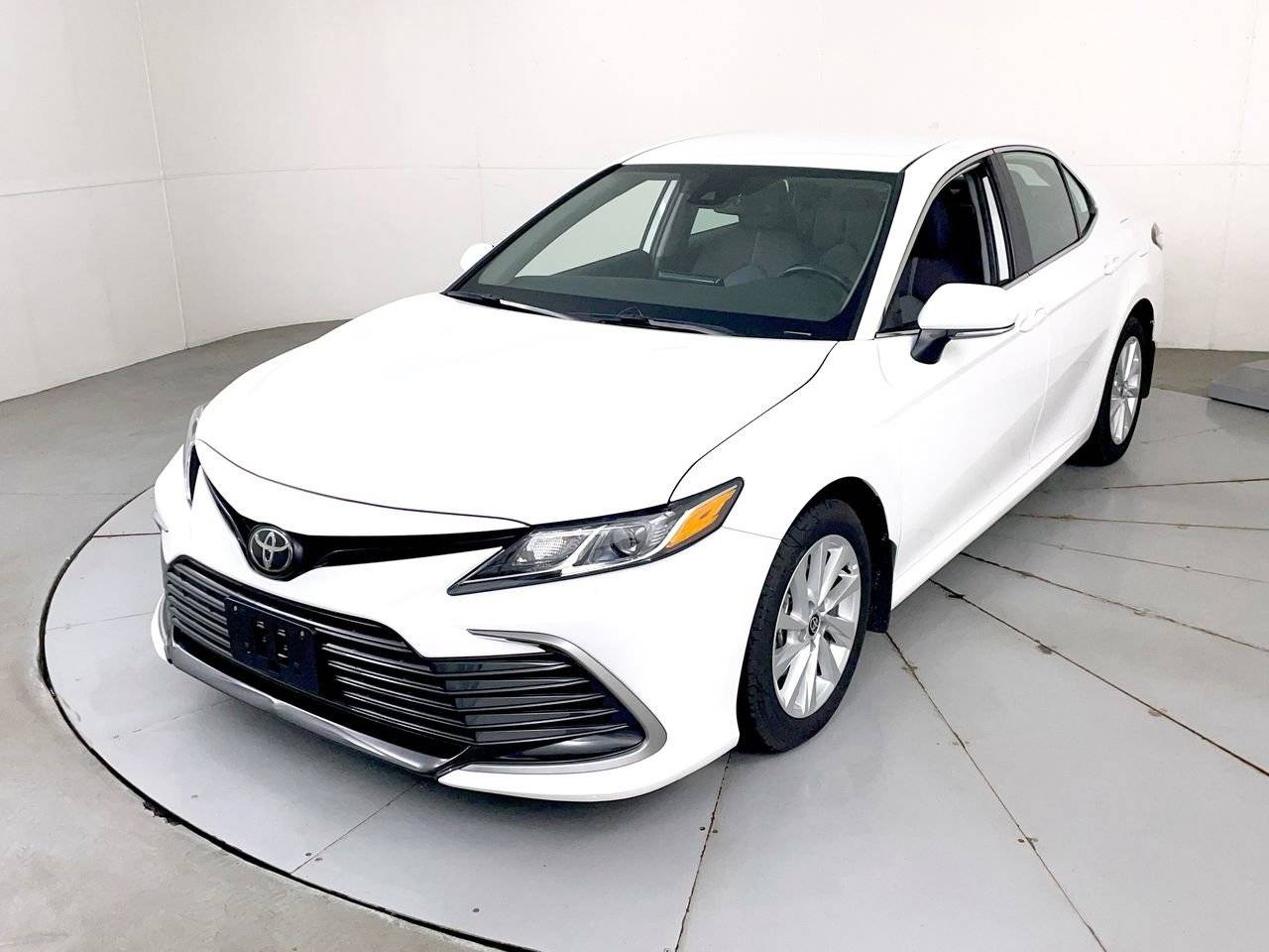 2024 Toyota Camry LE — Sedan — 11,745 mi — Hampstead, MD