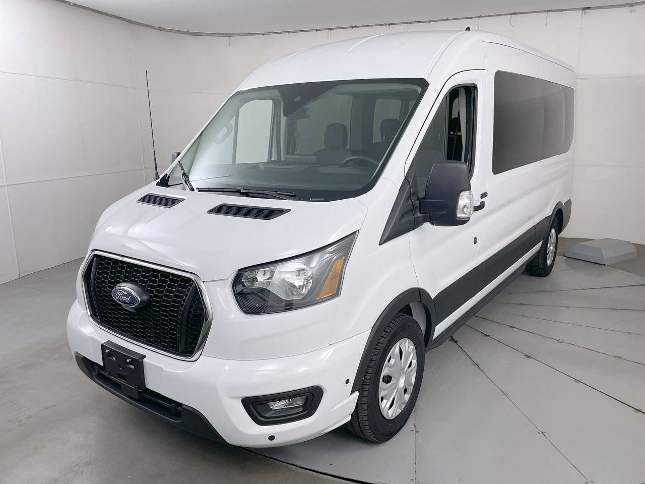 2024 Ford Transit Passenger Wagon T-350 XLT — Passenger Van — 11,933 mi — Hampstead, MD