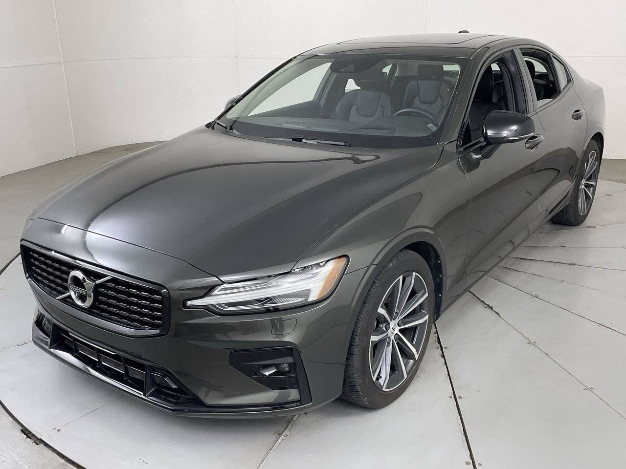 2022 Volvo S60 Momentum — Sedan — 26,637 mi — Hampstead, MD