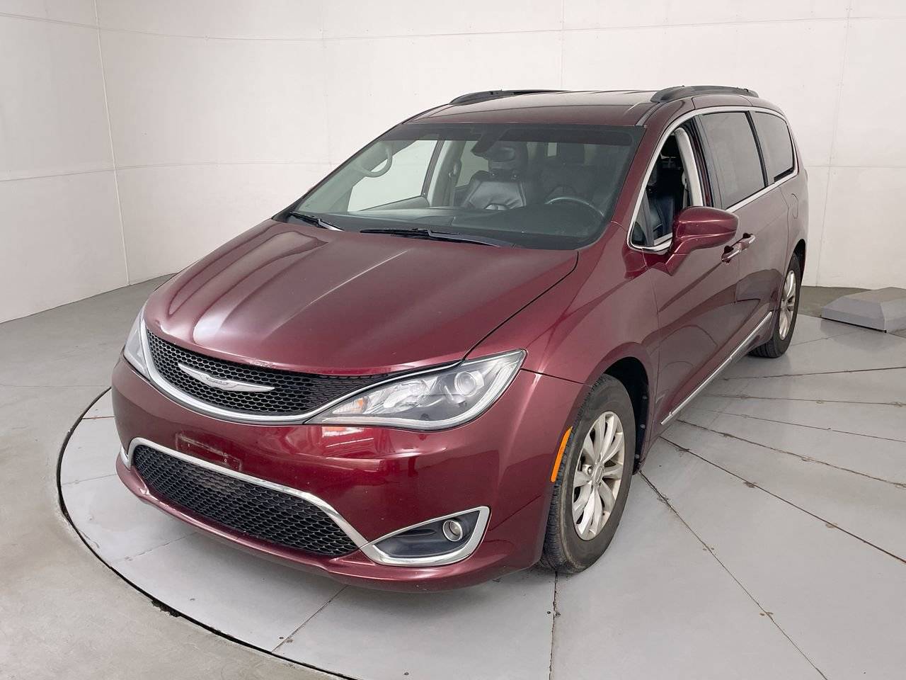 2017 Chrysler Pacifica Touring L — Minivan — 130,621 mi — Hampstead, MD