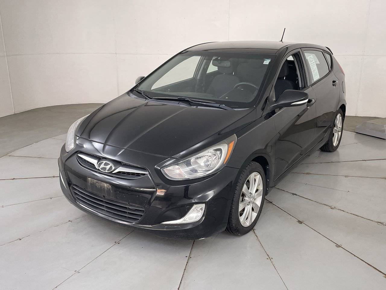 2013 Hyundai Accent SE — Hatchback — 113,574 mi — Hampstead, MD