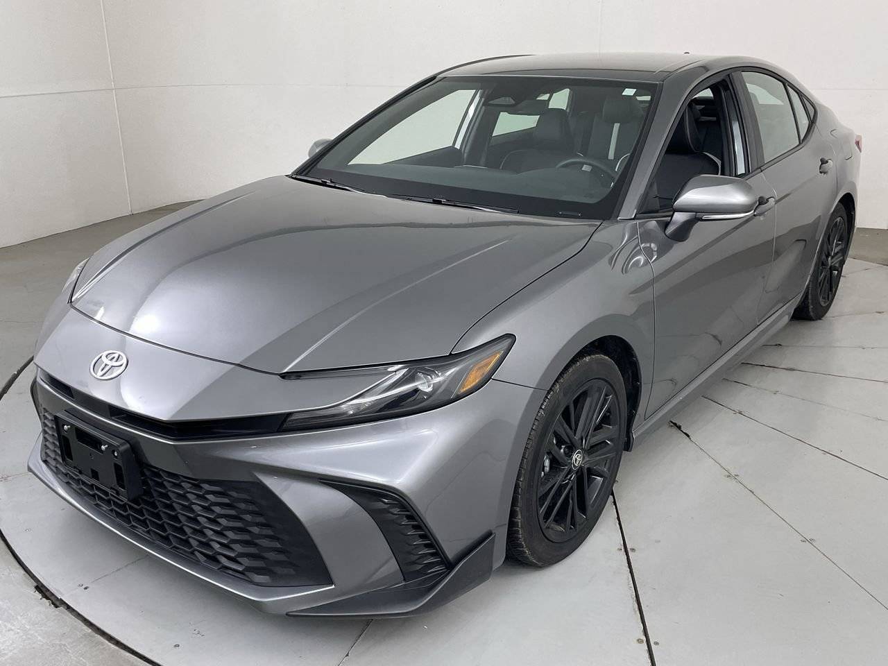 2025 Toyota Camry SE — Sedan — 4,311 mi — Hampstead, MD