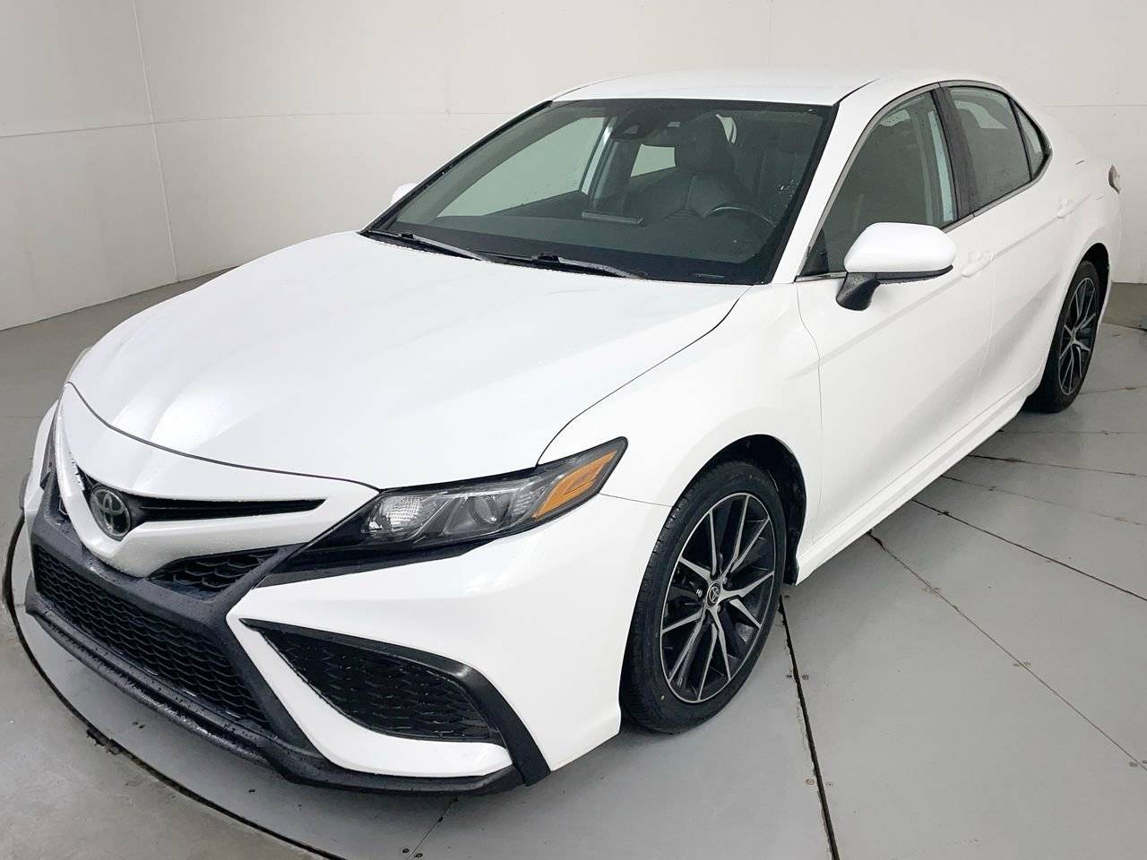 2021 Toyota Camry SE — Sedan — 53,770 mi — Hampstead, MD