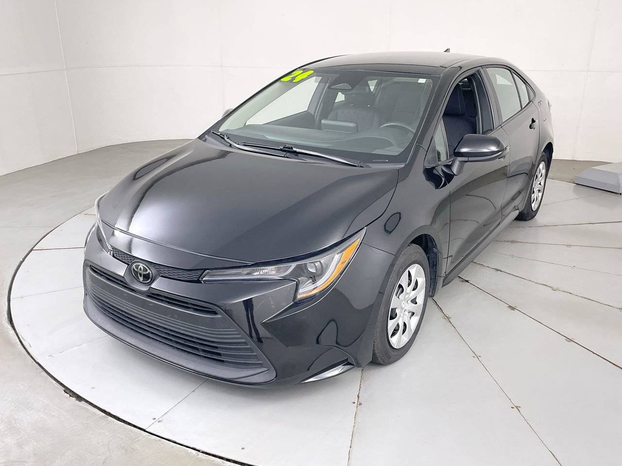 2024 Toyota Corolla LE — Sedan — 24,706 mi — Hampstead, MD