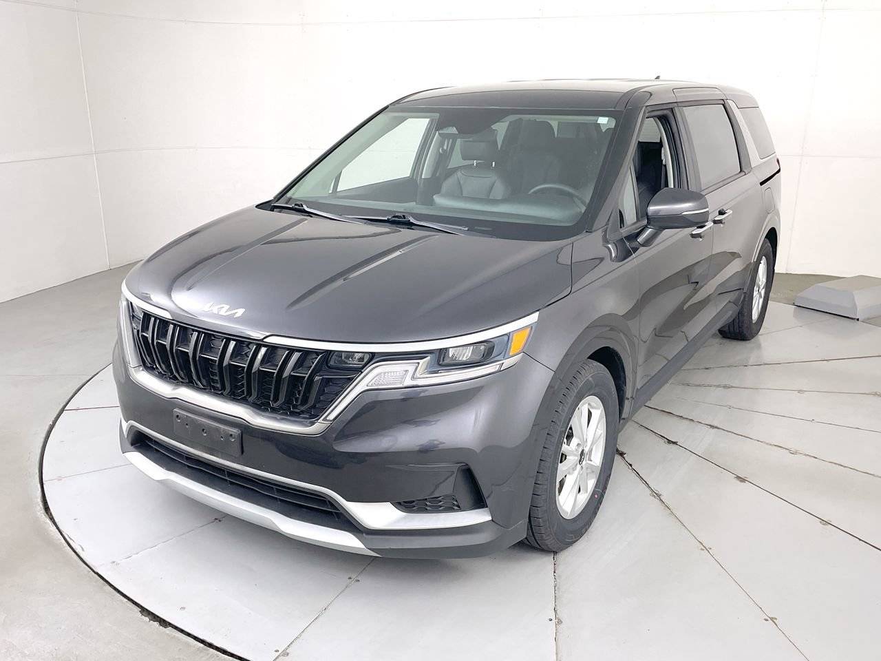 2023 Kia Carnival LXS — Minivan — 12,271 mi — Hampstead, MD