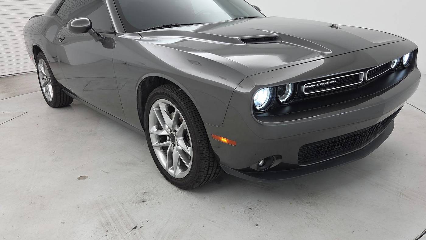 2022 Dodge Challenger SXT