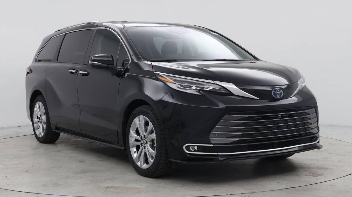 2022 Toyota Sienna Platinum — Minivan — 44,655 mi — Columbia, SC