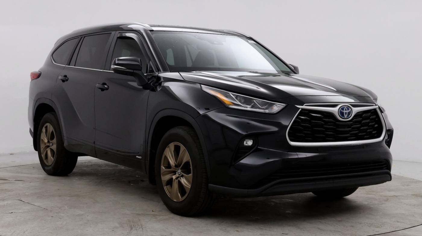 2023 Toyota Highlander Hybrid Bronze Edition — SUV — 33,460 mi — Columbia, SC