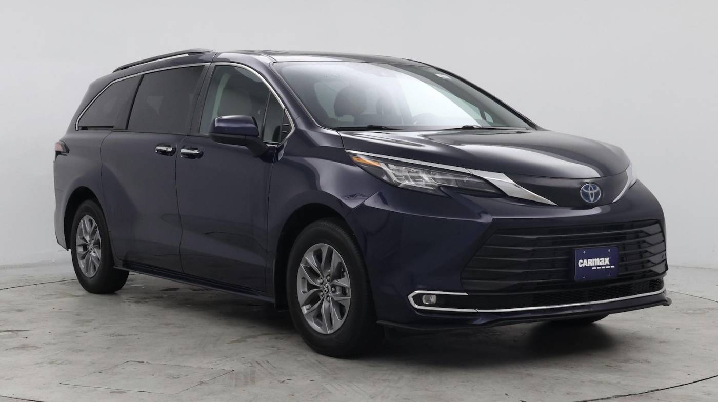 2022 Toyota Sienna XLE