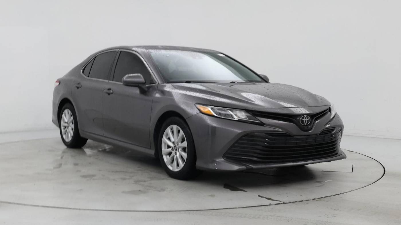 2019 Toyota Camry LE — Sedan — 60,311 mi — Inglewood, CA