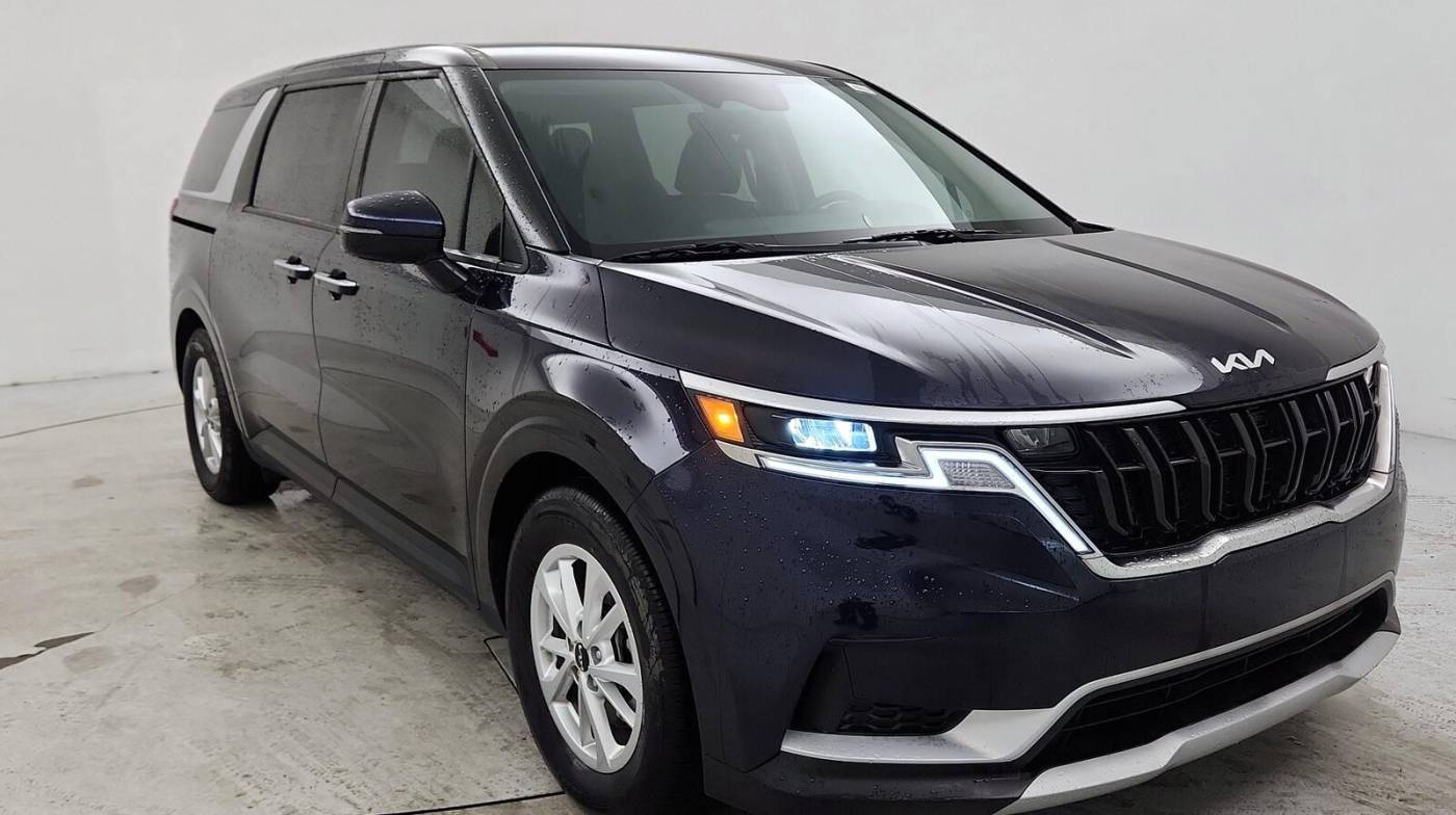 2024 Kia Carnival LXS — Minivan — 2,444 mi — Columbia, SC
