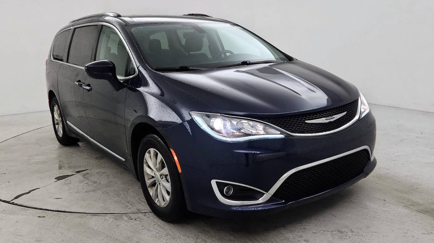 2019 Chrysler Pacifica Touring L — Minivan — 25,249 mi — Columbia, SC