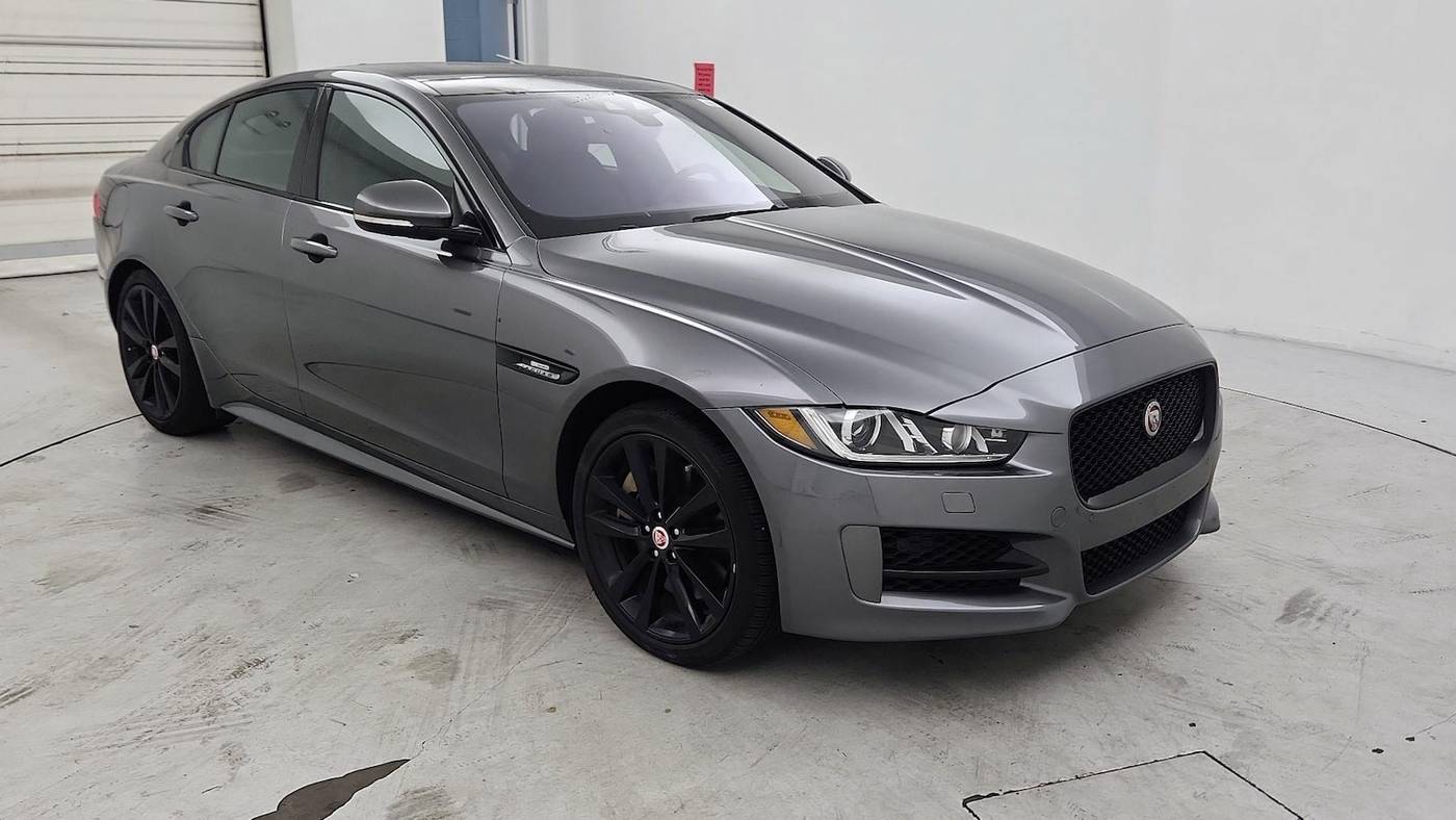 2017 Jaguar XE