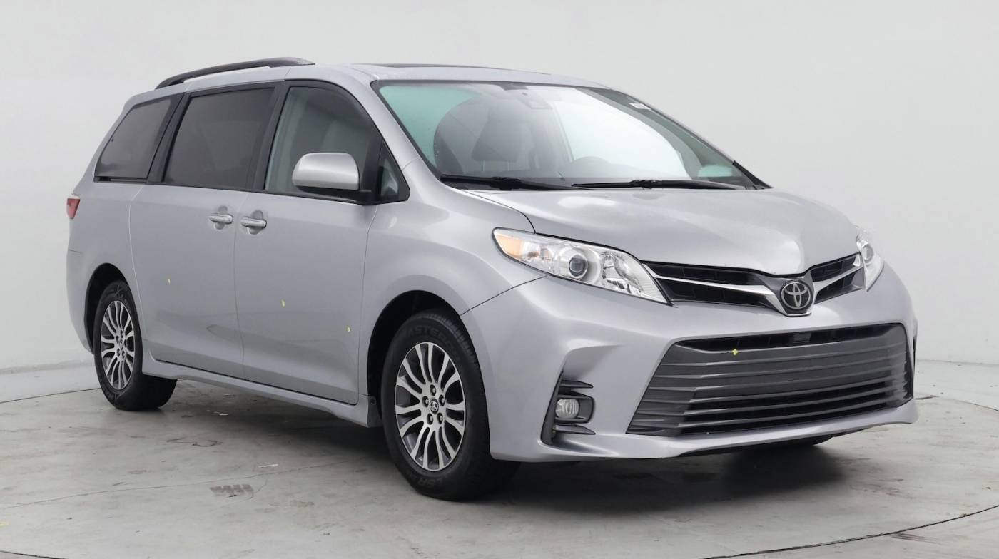 2019 Toyota Sienna XLE
