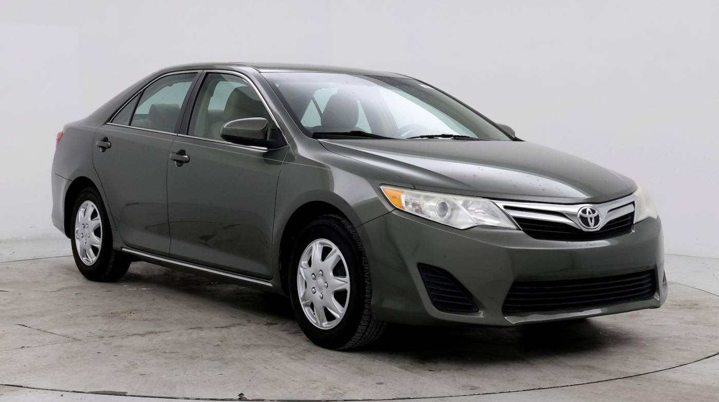 2014 Toyota Camry LE — Sedan — 94,513 mi — Columbia, SC