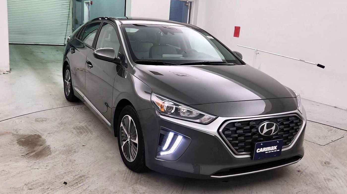 2022 Hyundai Ioniq Plug-In Hybrid SE — Hatchback — 12,411 mi — Columbia, SC